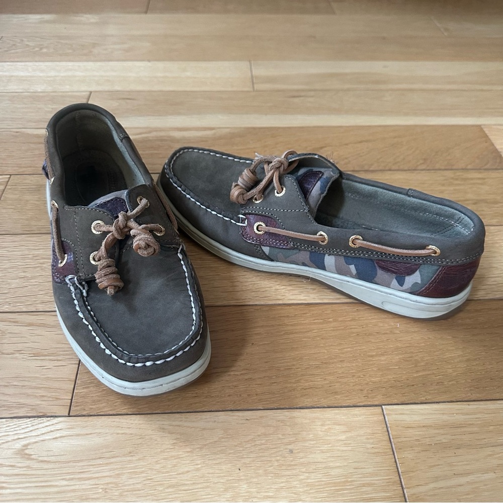Sperry Top Sider Army Green Camouflage Boat Shoes with Tan Laces